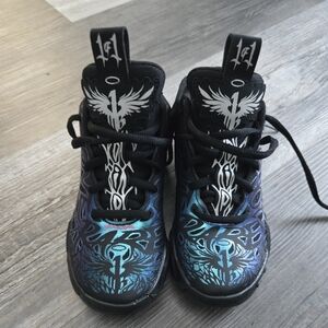 Puma Kids Black and Iridescent Blue Sneakers